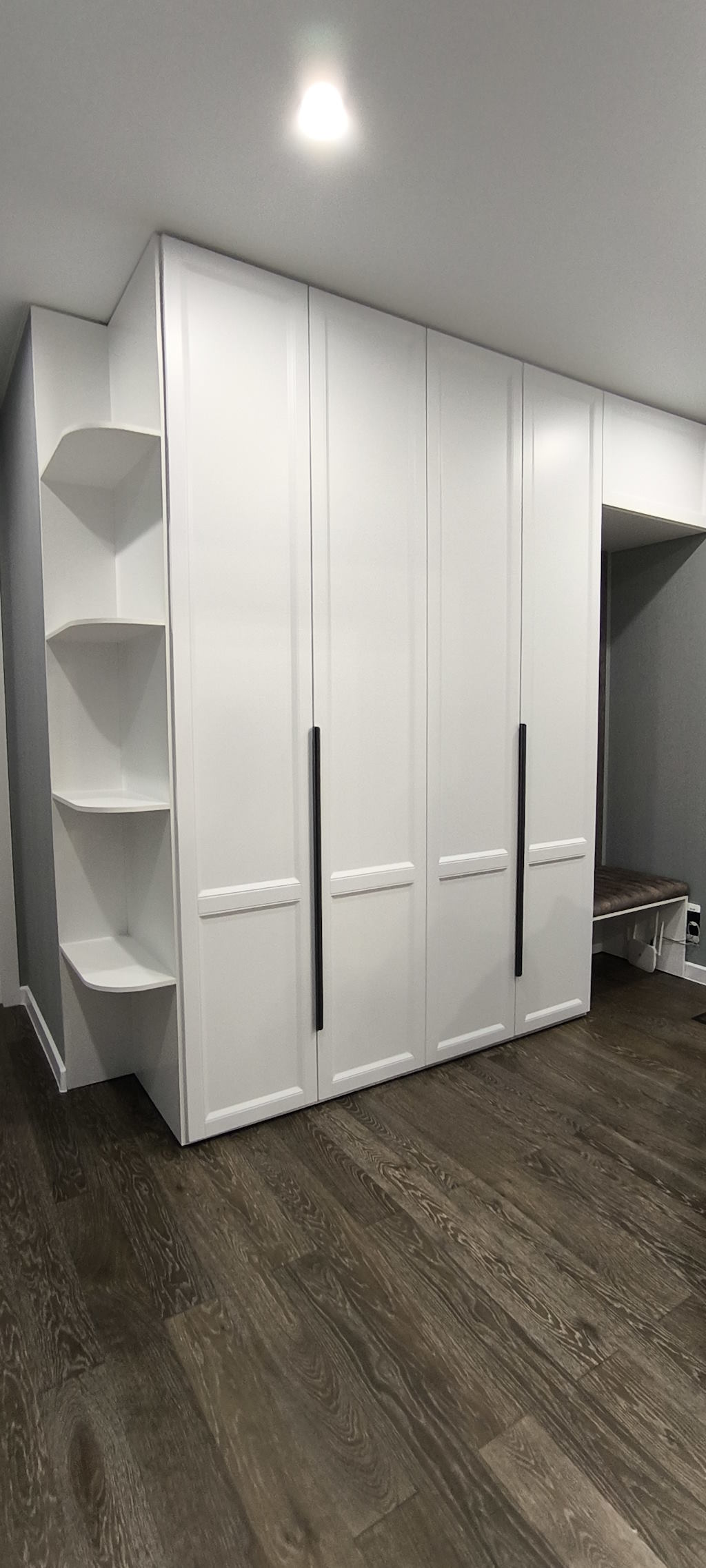 Прихожая с шкафом купе на заказ