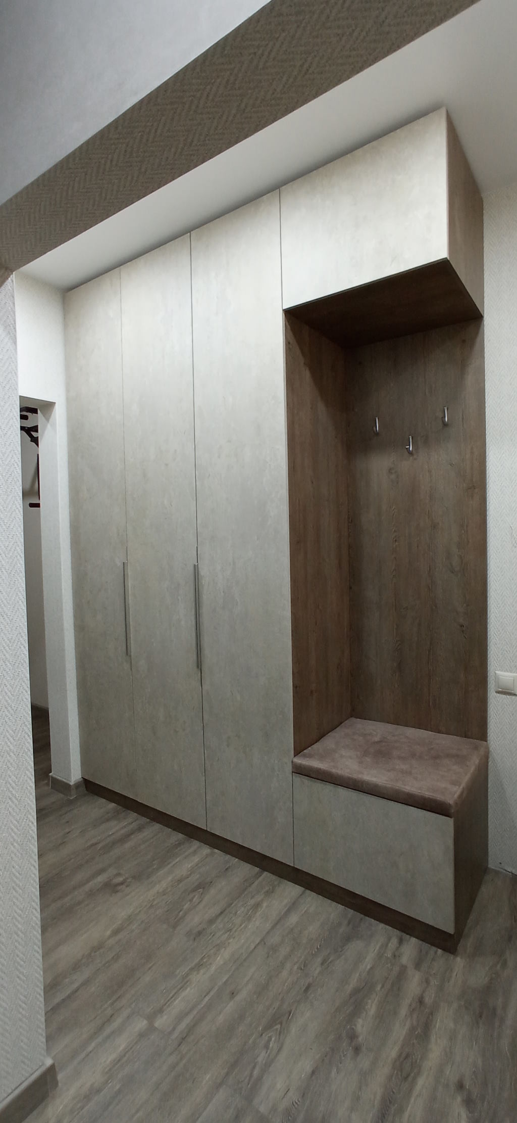 Прихожая с банкеткой Сургут